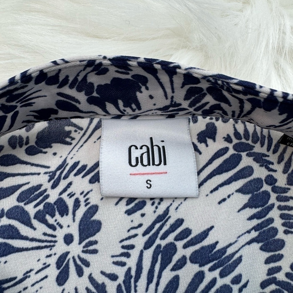 CAbi #5038 Plaza White Tank - Picture 5 of 5